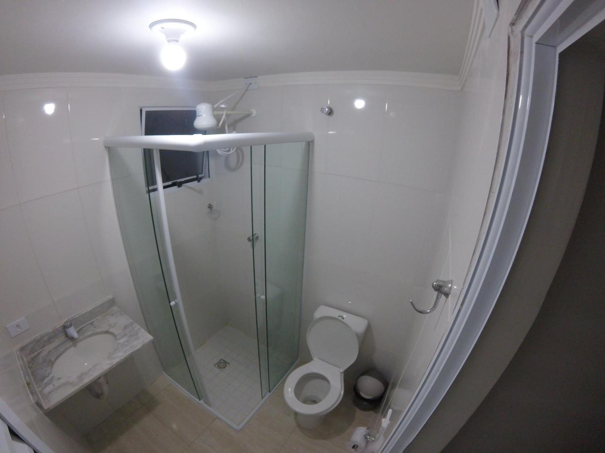 Pousada Praia Cia, Piscina, Centro, Estacionamento, Wifi, Saida Ate As 16H Bertioga Habitación foto